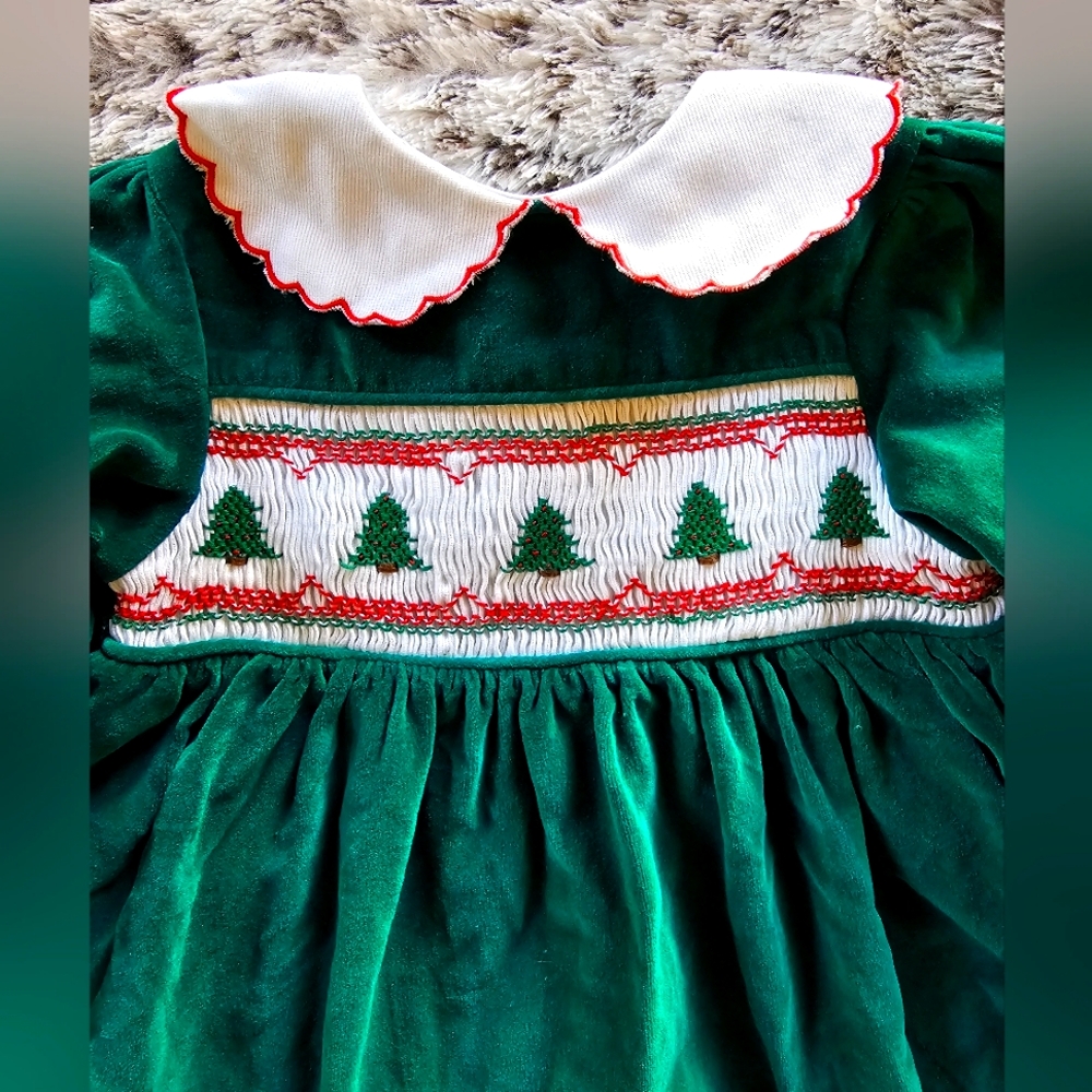 Vintage Polly Flinders smocked Christmas dress